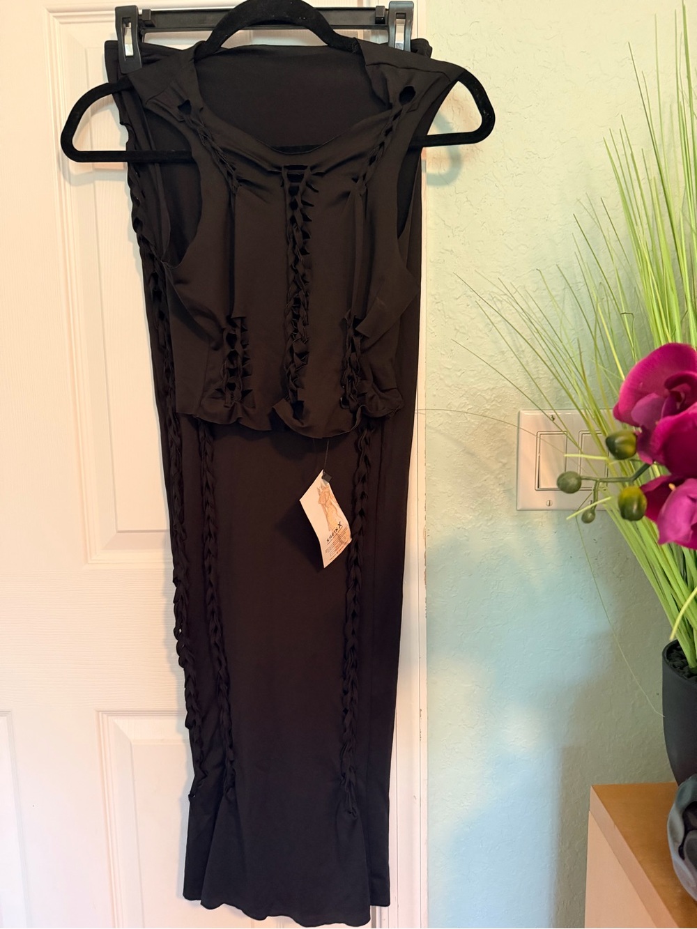 SHEIN Black Sleeveless Maxi Dress with Braided Trim